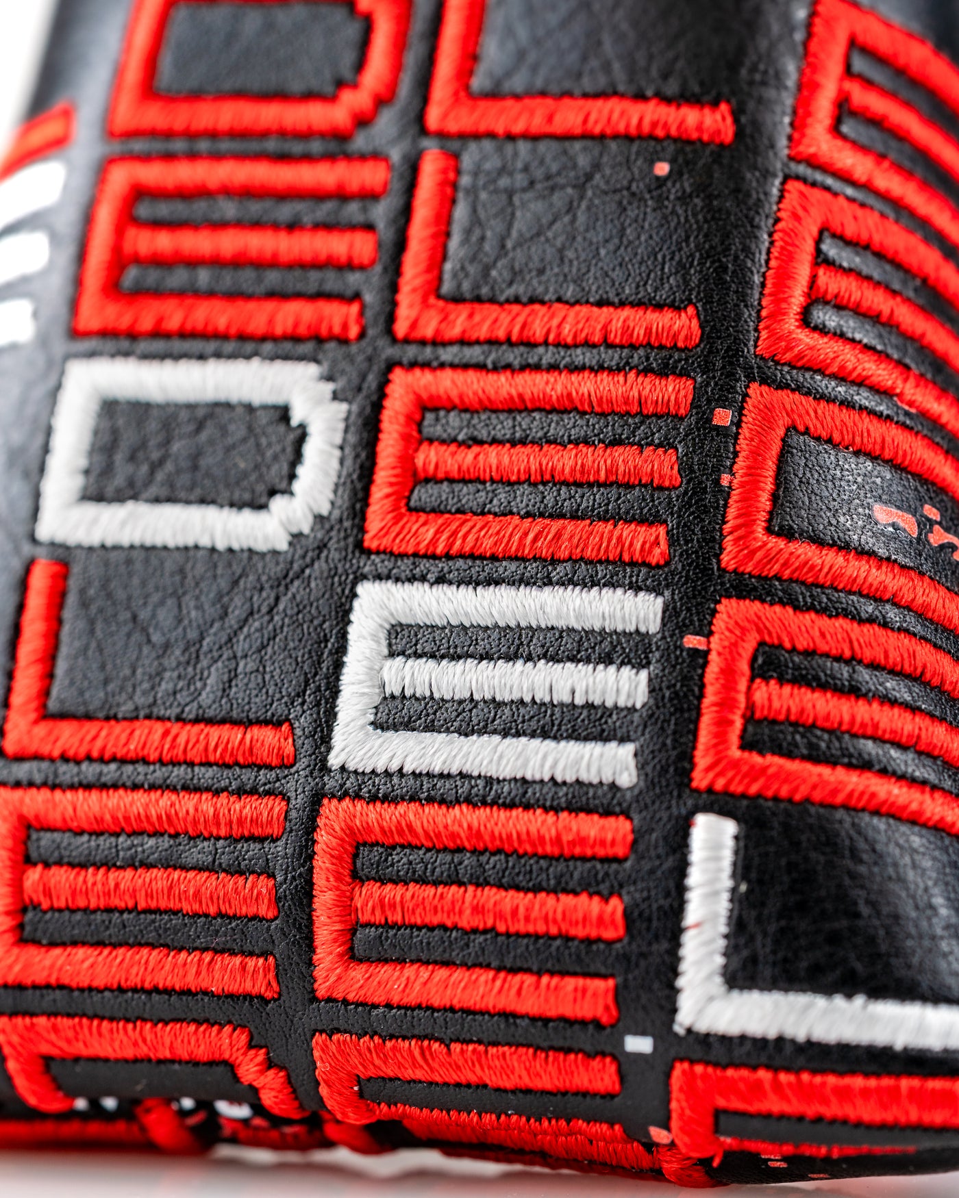 Edel Glitch Headcover (Limited Edition)